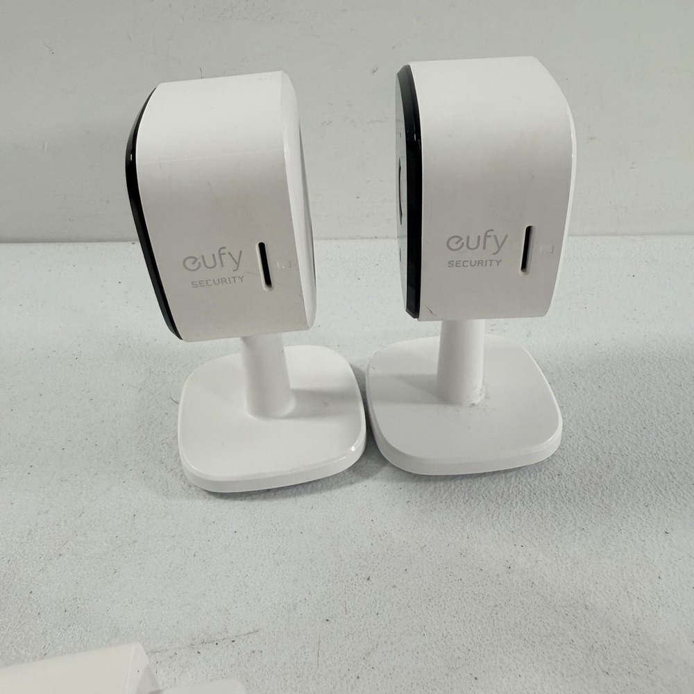 eufy Security Indoor Cam 2K (Model T8400) - Lot of 2 TESTED WORKING - Picture 4 of 9